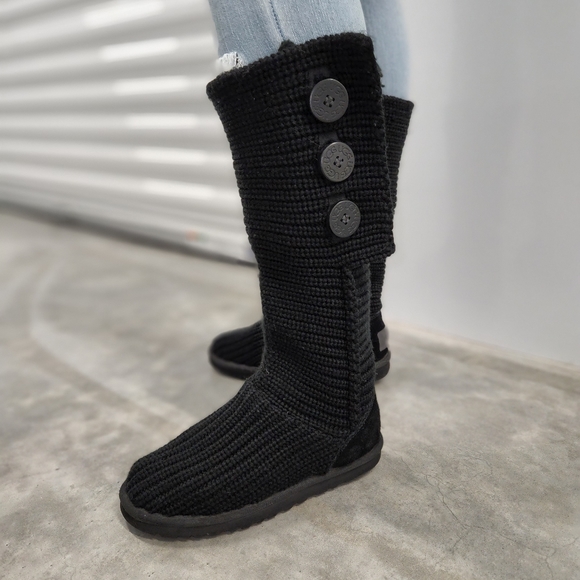 UGG | Shoes | Ugg Classic Cardy Boots | Poshmark